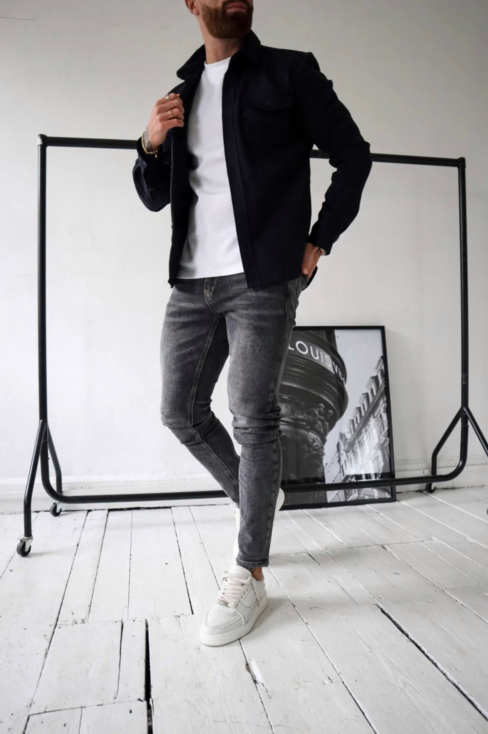 Overshirt – Langärmliges Herrenhemd mit Brusttaschen und Knöpfen-Chaps Herrenmode