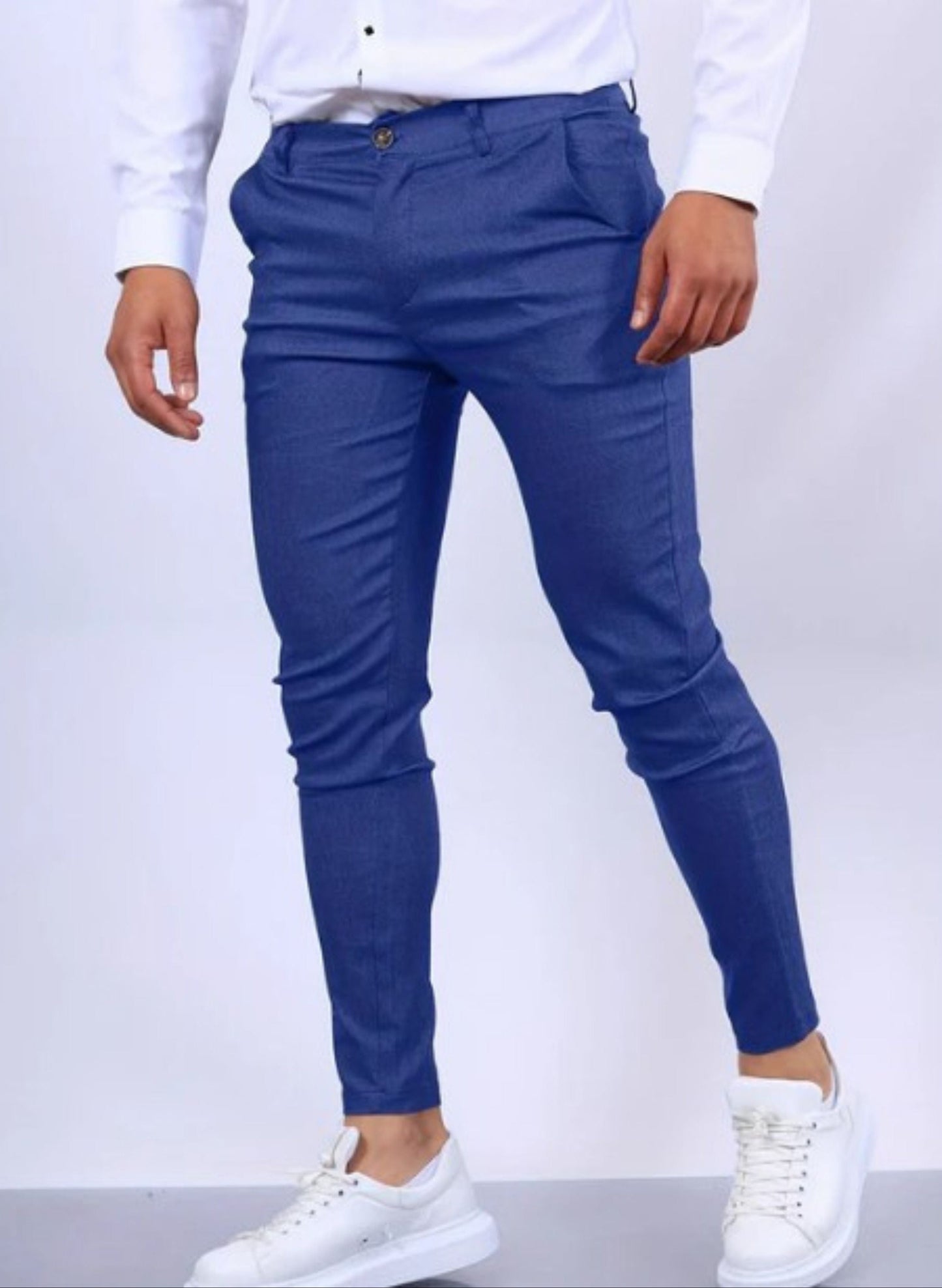 Schmale Chinos – Lässige Stretch-Chinos für Männer mit schmaler Passform-Königsblau-XS-Chaps Herrenmode