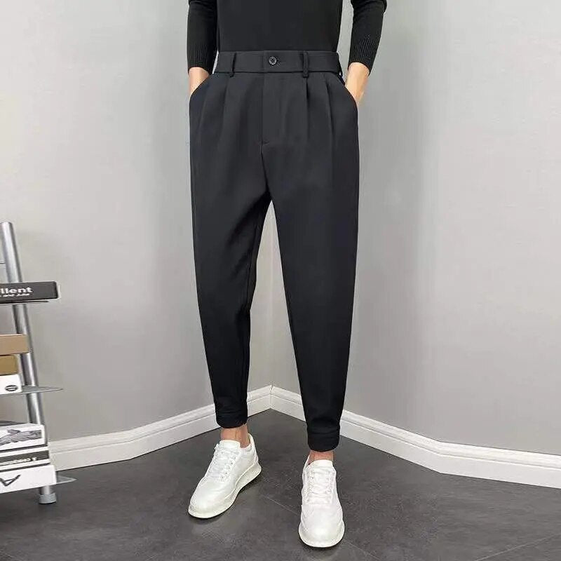 Slacks-Hosen – Locker sitzende Herrenhose mit elastischem Bund und Falten-Schwarz-28-Chaps Herrenmode