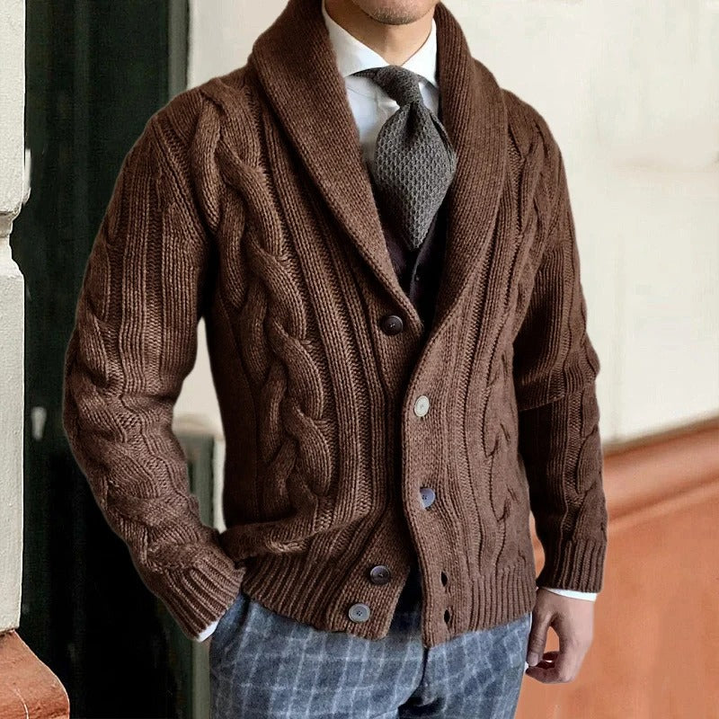 Strickjacke - Herren Strickjacke mit Knopfleiste und Zopfmuster für den Winter-Braun-M-Chaps Herrenmode