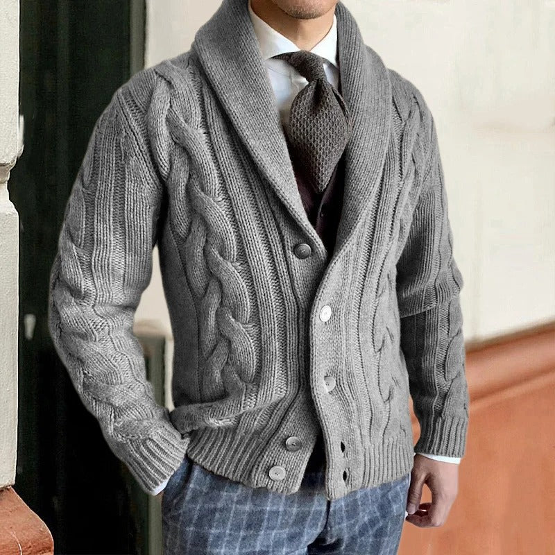 Strickjacke - Herren Strickjacke mit Knopfleiste und Zopfmuster für den Winter-Grau-M-Chaps Herrenmode