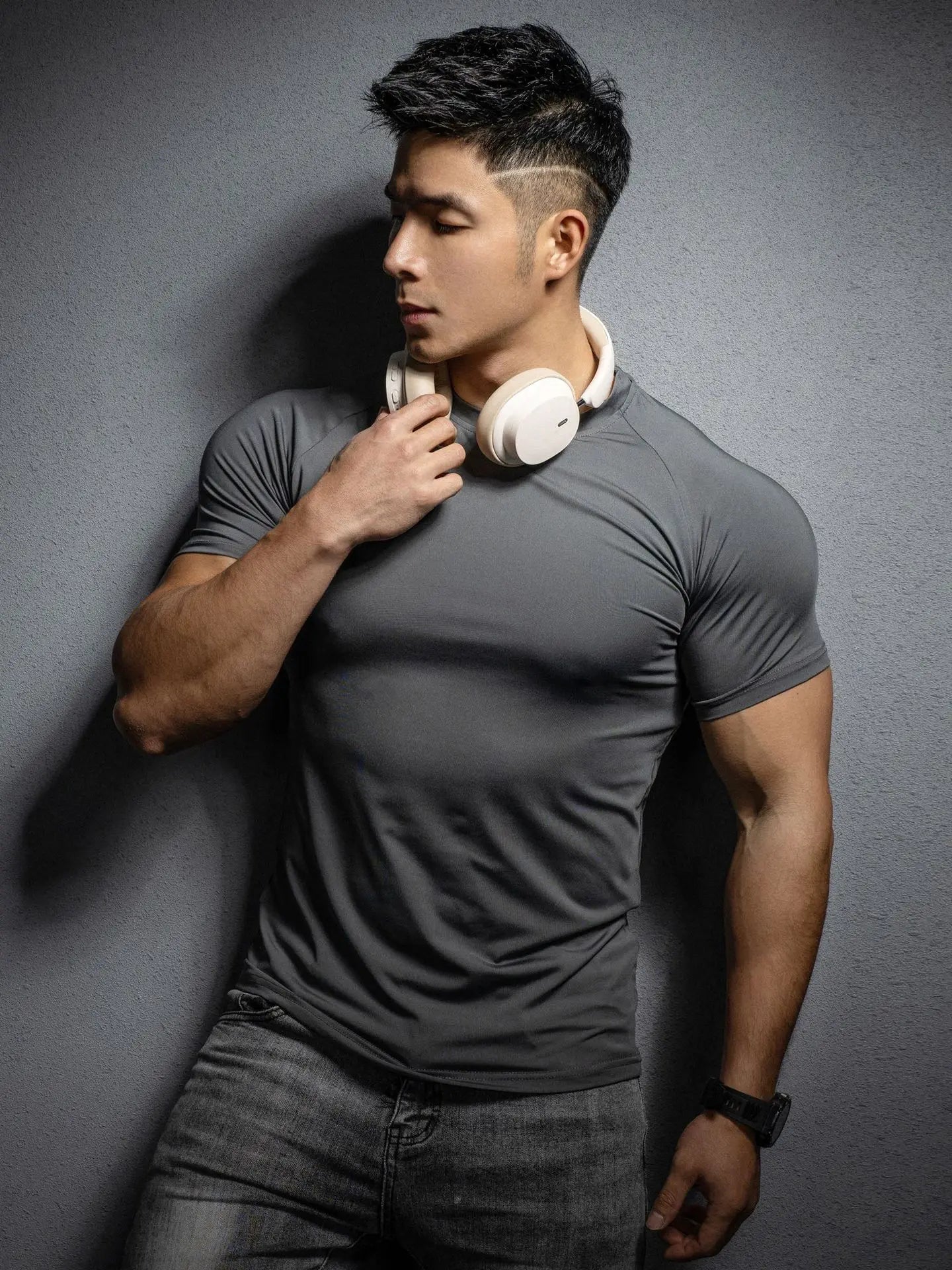 T-Shirt – Kurzarm-T-Shirt mit Rundhalsausschnitt und eng anliegendem Schnitt für Herren-Dunkelgrau-S-Chaps Herrenmode