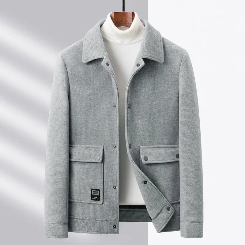 Wolljacke – kurze Herrenjacke mit Knöpfen und Taschen-Grau-M-Chaps Herrenmode