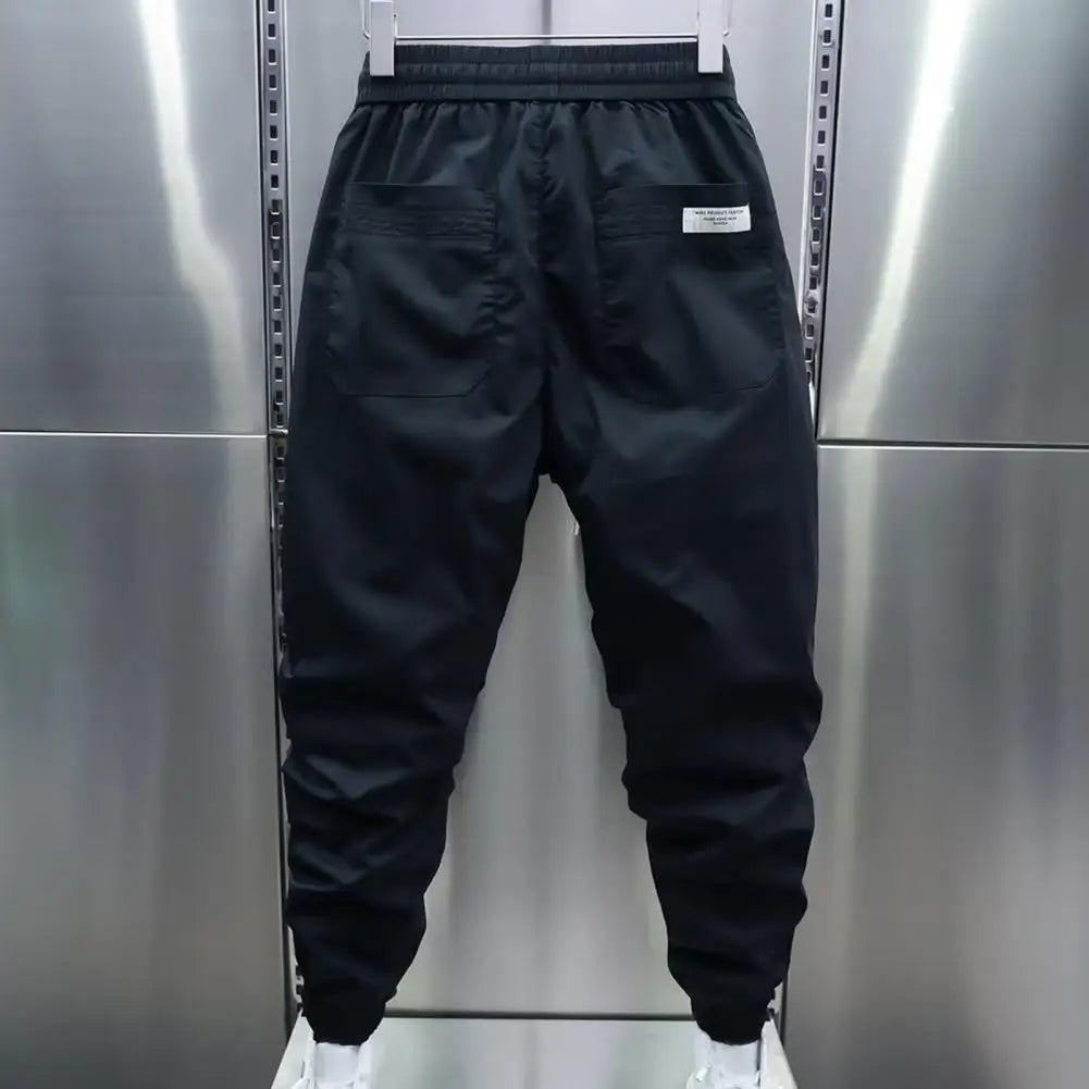 Jogginghose – Leichte Jogginghose mit Kordelzug für Männer-Chaps Herrenmode