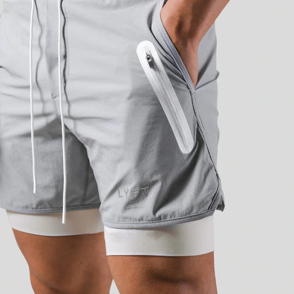 Laufshorts - Herren 2-in-1 Sport Gym Shorts mit Taschen-Grau mit Logo-M-Chaps Herrenmode