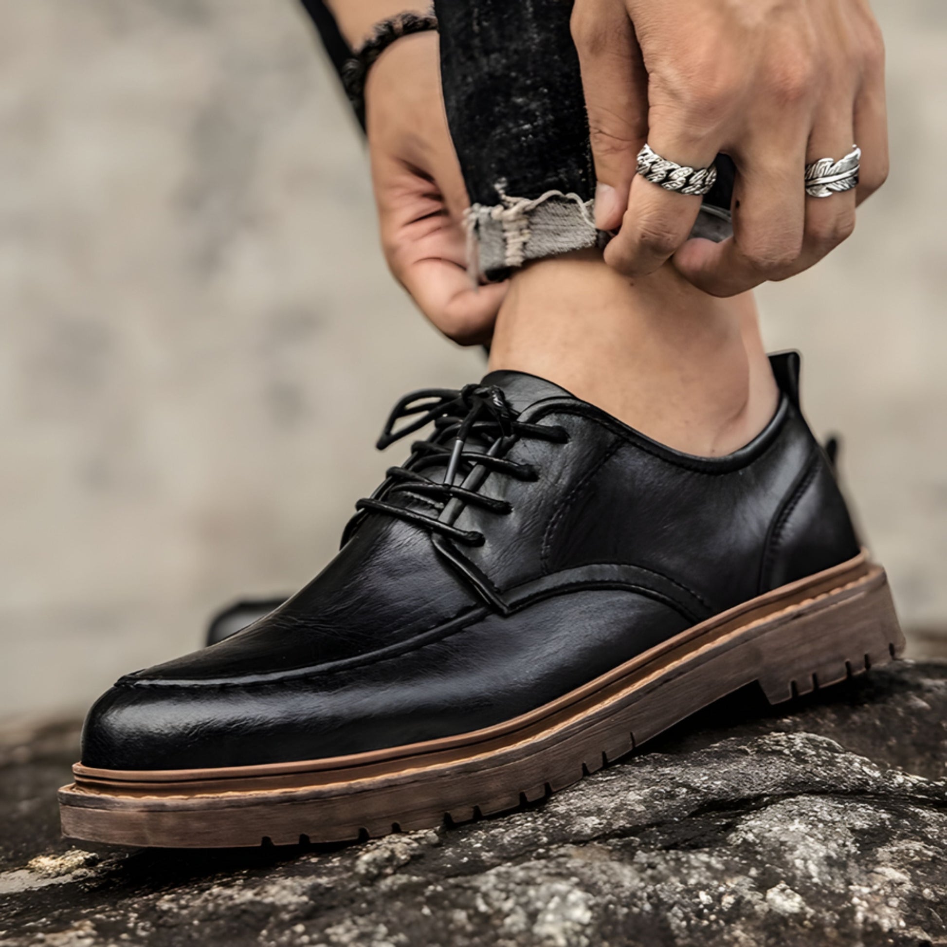 Lederschuhe – Herren, schwarzbraune Schnürschuhe im Chunky-Oxford-Stil-Chaps Herrenmode