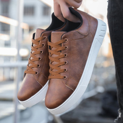 Ledersneaker – ergonomische Schnürschuhe für Herren-Chaps Herrenmode
