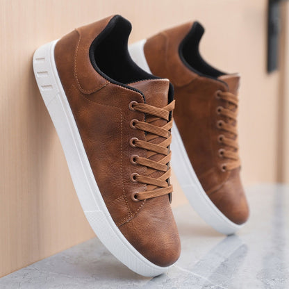 Ledersneaker – ergonomische Schnürschuhe für Herren-Chaps Herrenmode