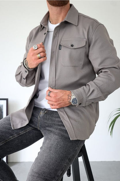 Overshirt – Herrenjacke mit Umlegekragen und Knöpfen, mit Taschen-Hellgrau-S-Chaps Herrenmode