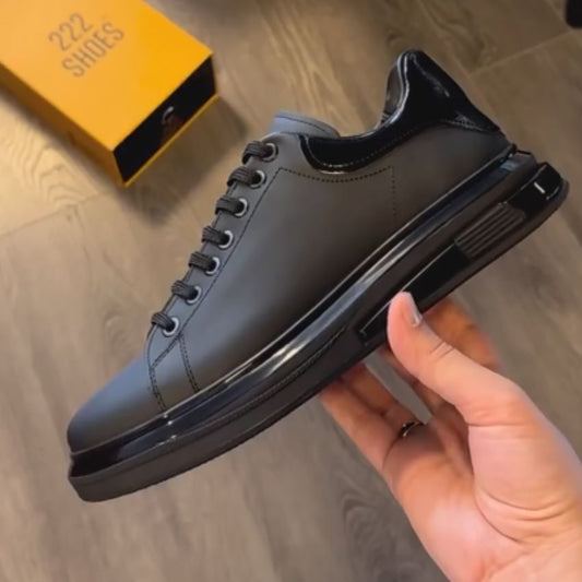 Schwarze Sneaker - Schnürer - Rutschfest - Wanderschuhe - Herren Sneaker-Chaps Herrenmode