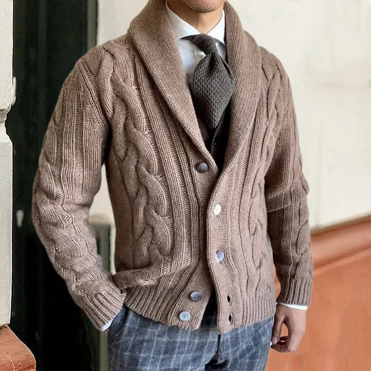 Strickjacke - Herren Strickjacke mit Knopfleiste und Zopfmuster für den Winter-Khaki-M-Chaps Herrenmode