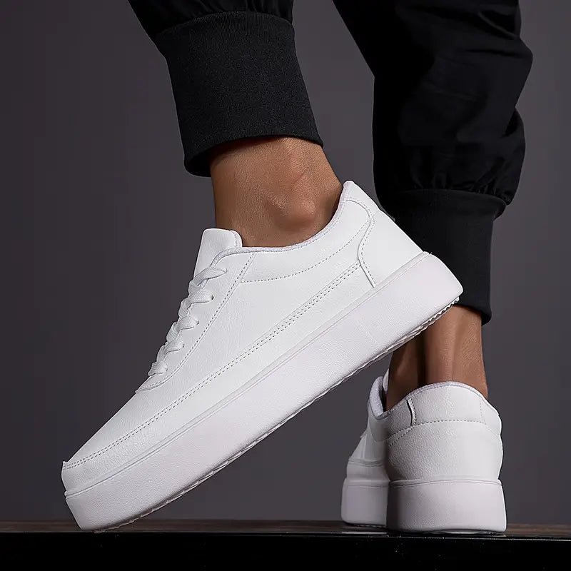 Weiße Sneakers | Lässig | Schnürung | Alltagsschuhe | Herren-Sneakers-Chaps Herrenmode